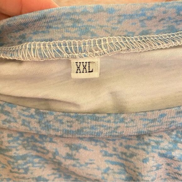 Ariat Denim Waterfall Ombre Short Sleeve Tee Womens Size XXL Rounded Neckline - Picture 4 of 6